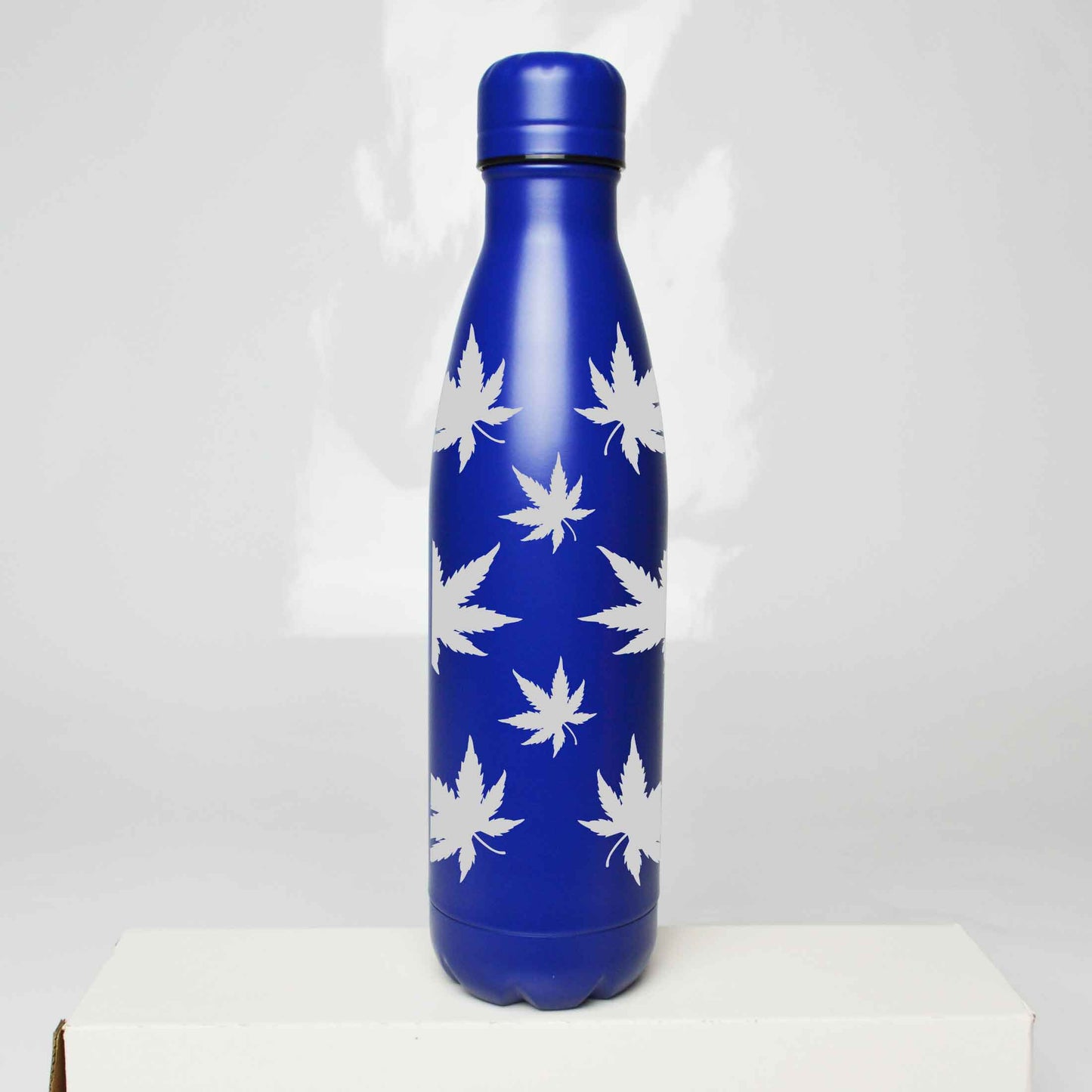 Cannabis Leaf Stainless Steel Thermos Bottle – 500ml BPA-Free Insulated Flask
